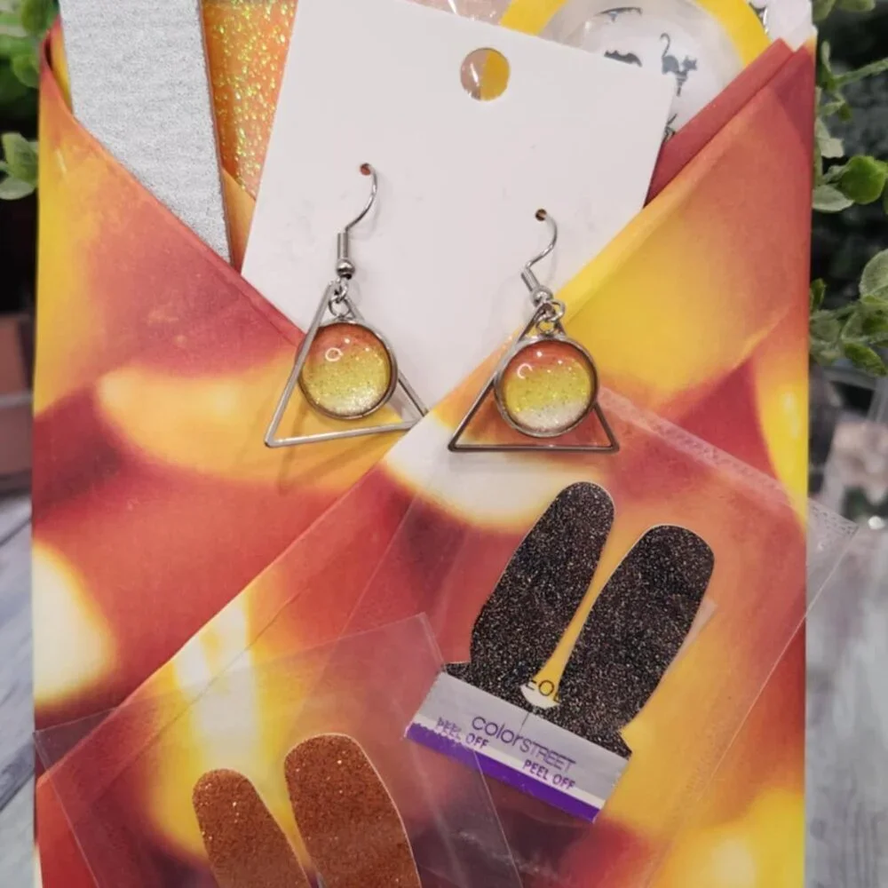 Blind Date with a Mani Bundle- Halloween